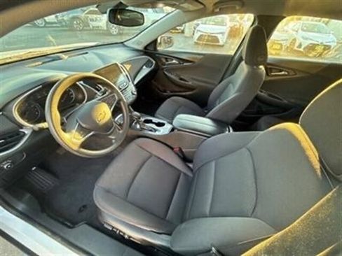 Used 2022 Chevrolet Malibu LT image 14