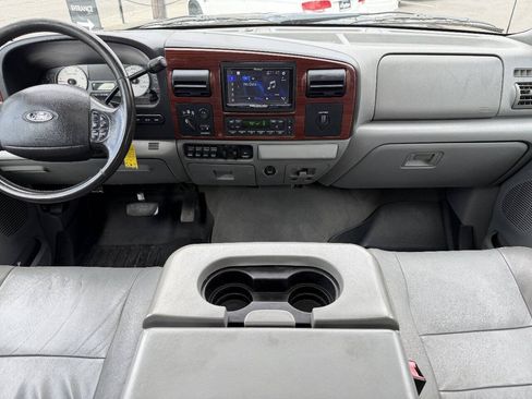 Used 2006 Ford F350 Lariat AWD/4WD image 25