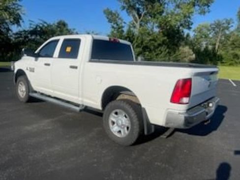 Used 2017 RAM 3500 Tradesman w/ Chrome Appearance Group AWD/4WD image 3