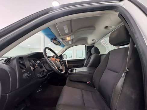 Used 2010 Chevrolet Silverado 1500 LT AWD/4WD image 16