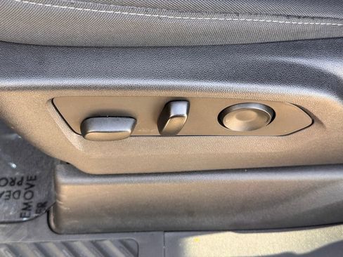 Used 2022 Chevrolet Silverado 1500 Custom image 18