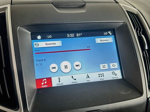 Used 2016 Ford Edge SEL w/ Equipment Group 201A FWD image 21