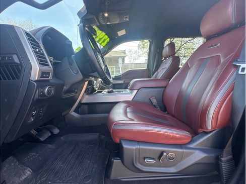 Used 2020 Ford F150 Platinum w/ Equipment Group 701A Luxury image 14