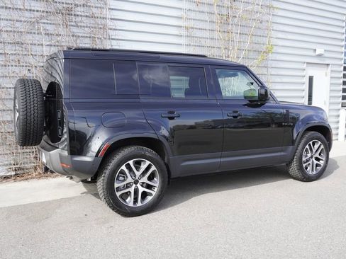 New 2026 Land Rover Defender 110 S AWD/4WD image 4