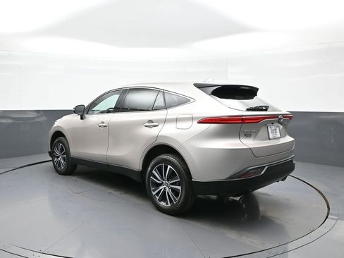 Certified 2023 Toyota Venza LE AWD/4WD image 8