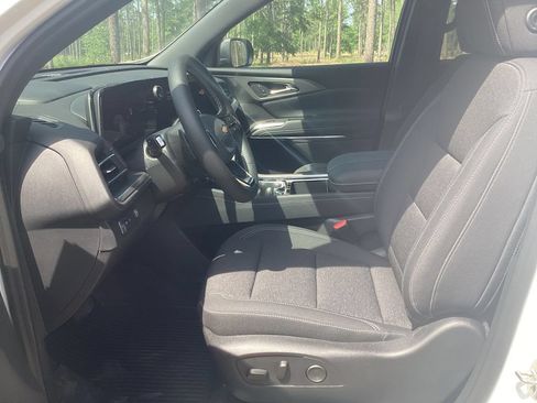New 2026 Chevrolet Traverse LT w/ Driver Confidence Package FWD image 12