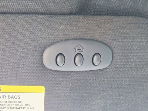 Used 2013 Chrysler 200 Limited FWD image 16