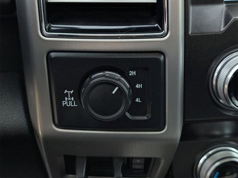 Used 2021 Ford F250 Platinum w/ FX4 Off-Road Package image 27