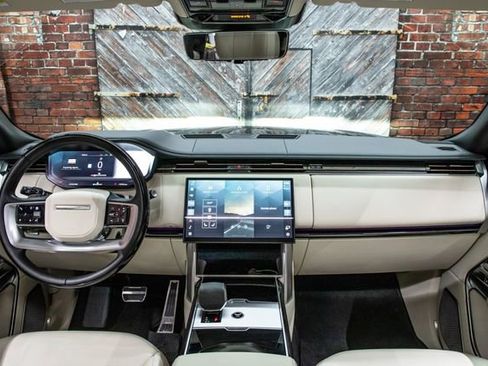 Used 2024 Land Rover Range Rover Long Wheelbase Autobiography AWD/4WD image 29