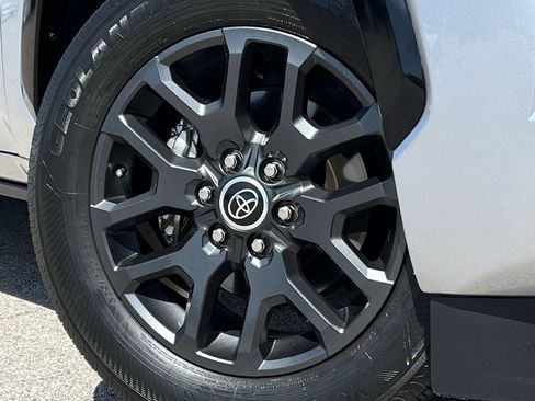 Used 2023 Toyota Sequoia Platinum RWD image 29