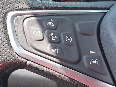 Used 2023 Chevrolet Equinox LS FWD image 16
