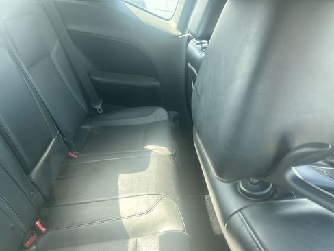 Used 2018 Dodge Challenger R/T Plus RWD image 13