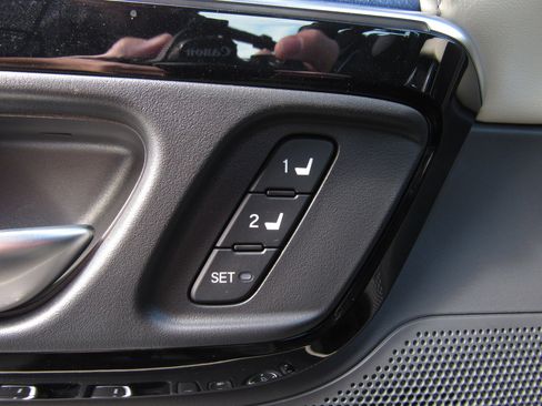 Certified 2025 Acura ADX A-Spec image 26