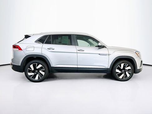Used 2024 Volkswagen Atlas Cross Sport SE AWD/4WD image 10