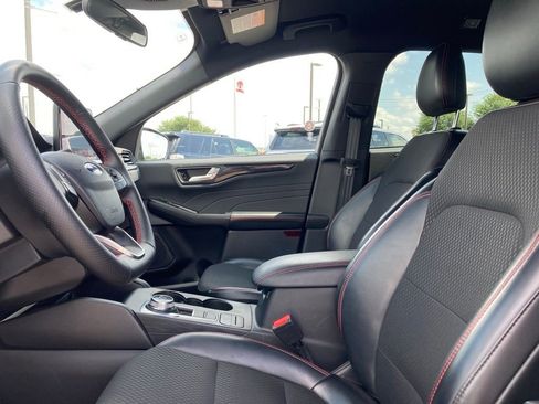 Used 2025 Ford Escape ST-Line image 10