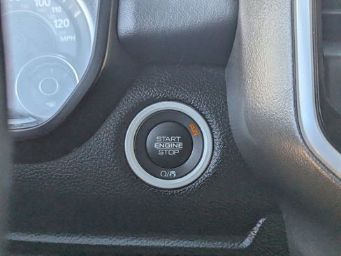 Used 2021 RAM 1500 Big Horn image 31