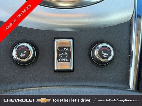 Used 2010 INFINITI G37 Convertible w/ Premium Pkg RWD image 19