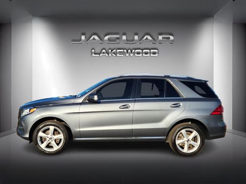 Used 2017 Mercedes-Benz GLE 350 4MATIC image 2