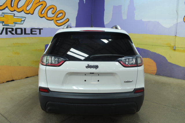 Used 2019 Jeep Cherokee Latitude w/ Cold Weather Group FWD image 7