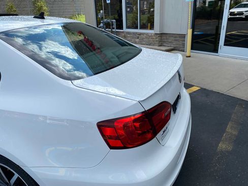 Used 2013 Volkswagen Jetta GLI Autobahn FWD image 29