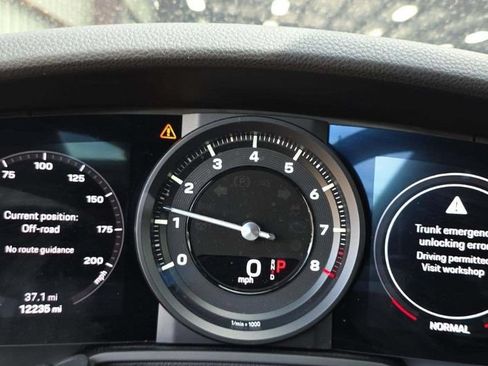 Used 2022 Porsche 911 Carrera S RWD image 4