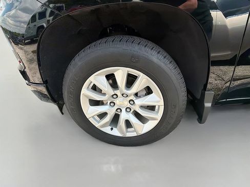 Used 2023 Chevrolet Silverado 1500 Custom AWD/4WD image 10