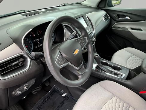 Used 2018 Chevrolet Equinox LS FWD image 17