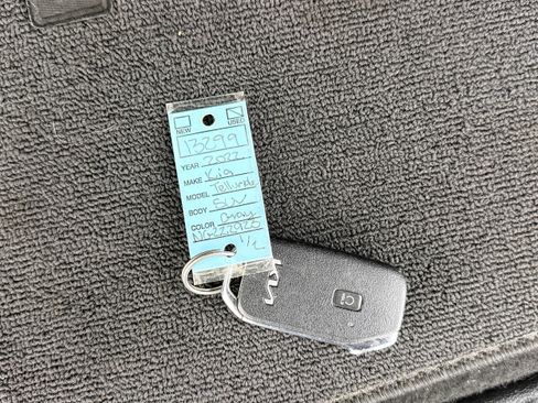 Used 2022 Kia Telluride EX w/ EX Premium Package image 45