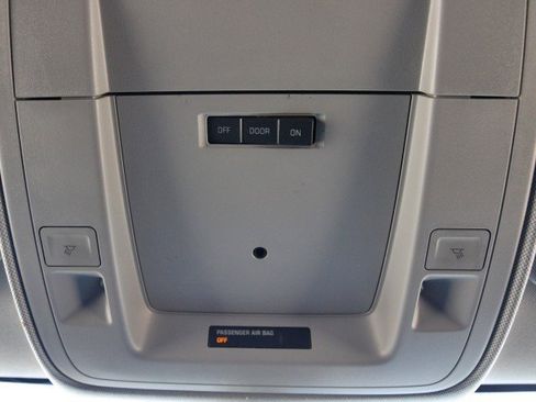 Used 2018 Chevrolet Silverado 1500 LT w/ All Star Edition AWD/4WD image 26