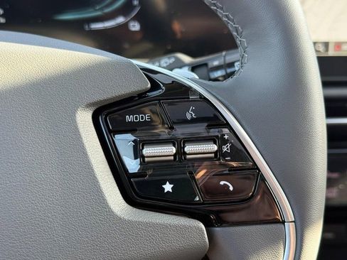 New 2026 Kia Niro SX image 10
