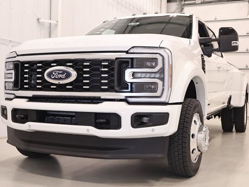 New 2026 Ford F450 Platinum w/ FX4 Off-Road Package AWD/4WD image 5