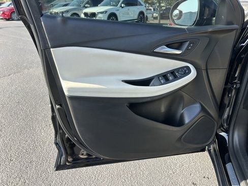 Used 2021 Buick Encore GX Preferred w/ Cold Weather Comfort Package image 12