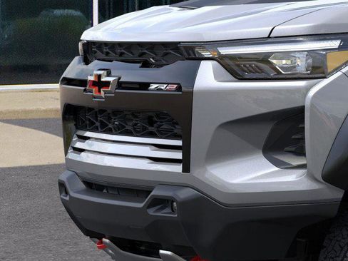 New 2026 Chevrolet Colorado ZR2 w/ Technology Package AWD/4WD image 13
