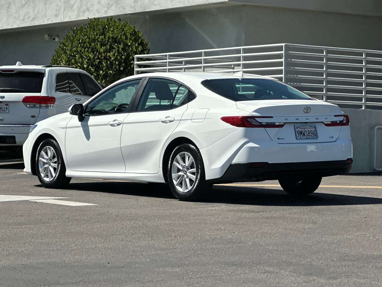 Used 2025 Toyota Camry LE FWD image 3