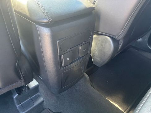 Used 2024 Ford Explorer XLT w/ Equipment Group 202A RWD image 20