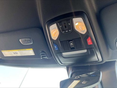 New 2025 RAM 2500 Big Horn AWD/4WD image 18