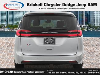 Used 2023 Chrysler Pacifica Touring-L FWD video 4