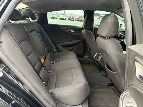Used 2016 Chevrolet Malibu LT FWD image 16