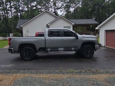 Used 2025 Chevrolet Silverado 2500 LT w/ All Star Edition AWD/4WD image 4