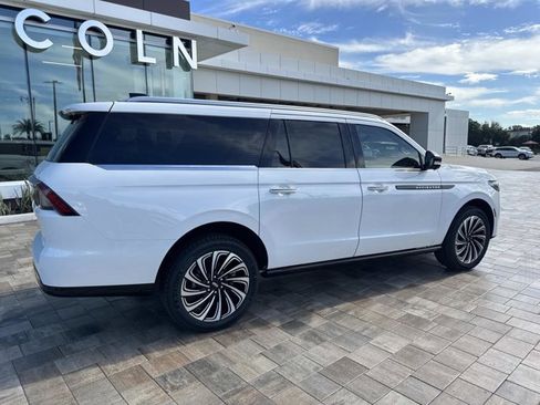 New 2025 Lincoln Navigator L Black Label image 2