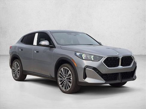 New 2027 BMW X2 xDrive28i AWD/4WD image 7