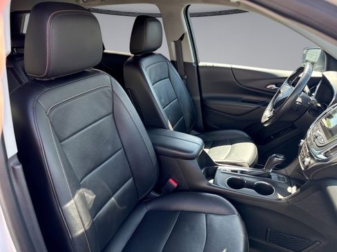 Used 2018 Chevrolet Equinox Premier w/ Infotainment II Package AWD/4WD image 28