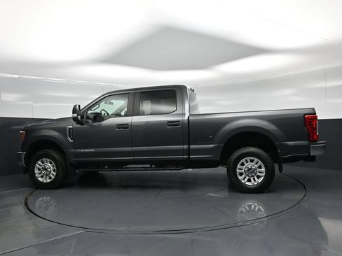 Used 2019 Ford F250 XL w/ STX Appearance Package AWD/4WD image 21