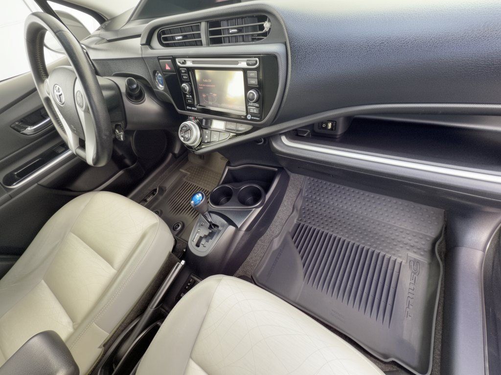 Used 2016 Toyota Prius C Four FWD image 31