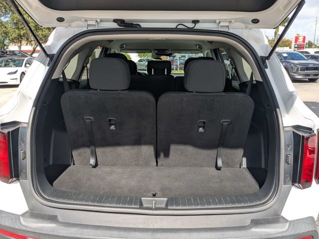 Certified 2021 Kia Sorento LX FWD image 14