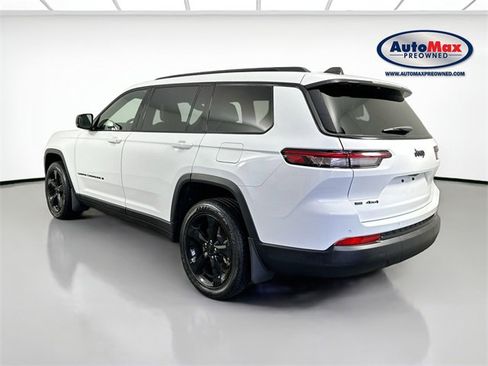 Used 2023 Jeep Grand Cherokee L Laredo image 5