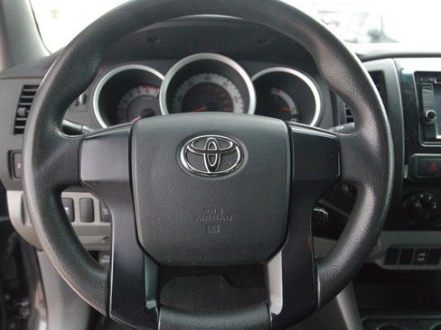 Used 2014 Toyota Tacoma 4x4 Double Cab image 18