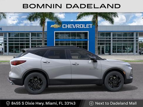 New 2025 Chevrolet Blazer LT w/ Midnight/Sport Edition FWD image 7