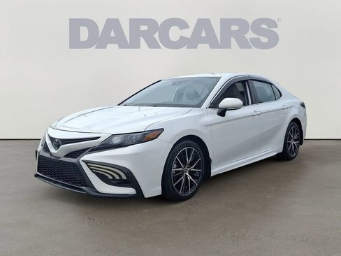 Used 2022 Toyota Camry SE AWD/4WD image 3