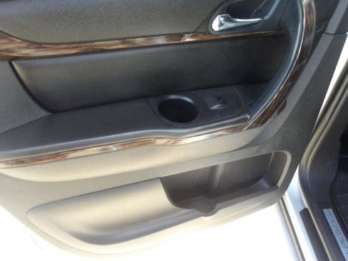 Used 2016 GMC Acadia Denali FWD image 16
